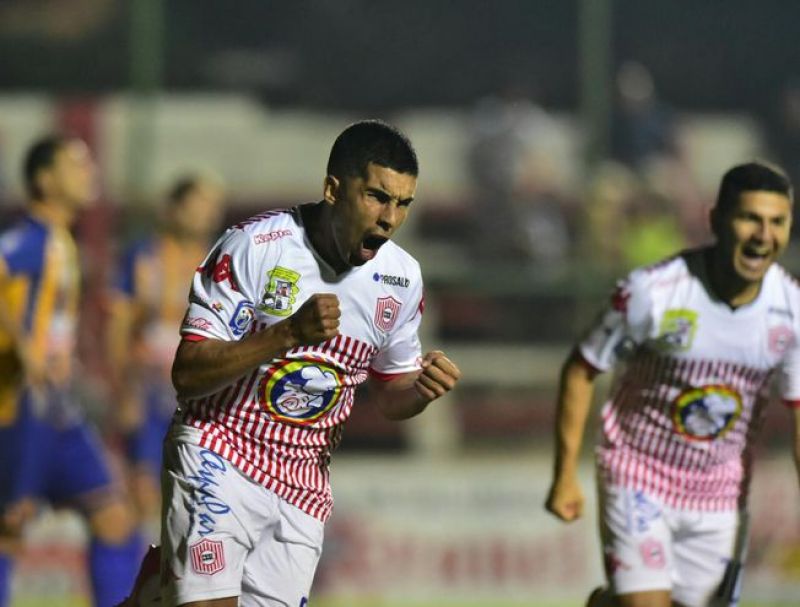 El Rayadito superÃ³ a LuqueÃ±o