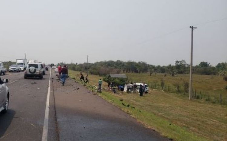 Senador Bacchetta solo sufriÃ³ contusiones tras accidente en que murieron cuatro