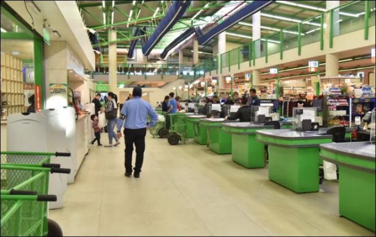 Senado aprueba deducir hasta 30% del IVA en compras de supermercado