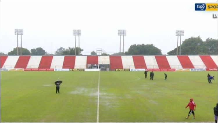 Por la inclemencia del tiempo se suspendió el juego entre Pastoreo y River Plate