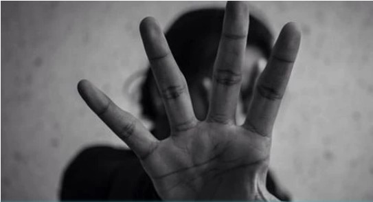 Violento indígena atacó a su pareja con garrote y trompadas 