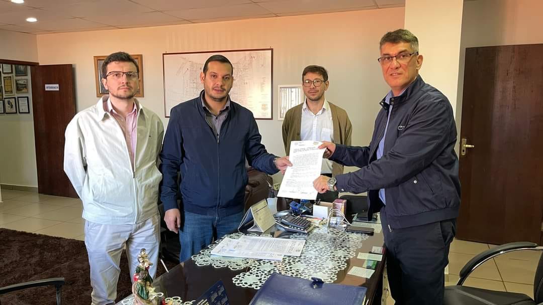 Municipalidad y Hospital regional firman convenio para nuevo desembolso