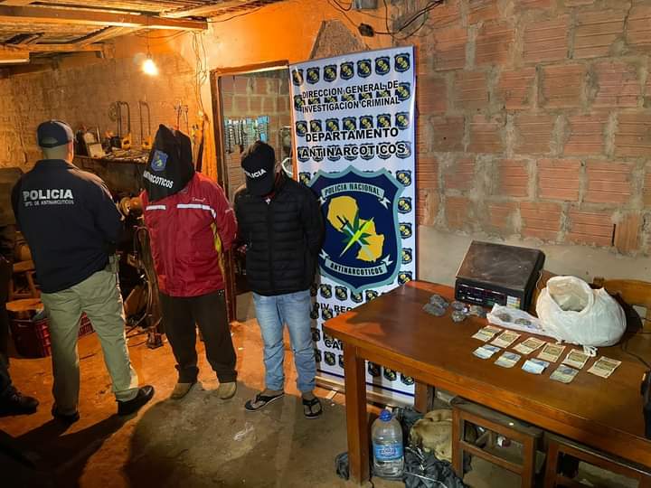 Dos detenidos con más de un kilo y medio de marihuana