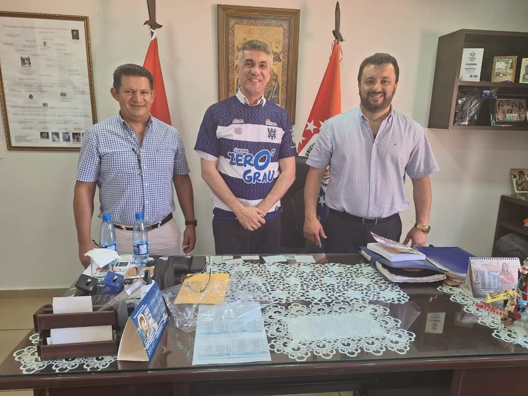 Intendente Ronald Acevedo recibió a dirigentes del Sportivo 2 de Mayo