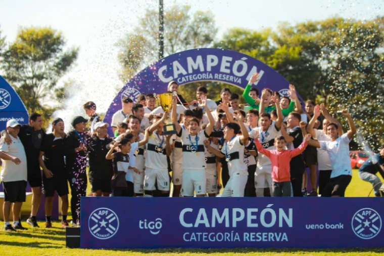 Olimpia se consagró campeón en la Reserva