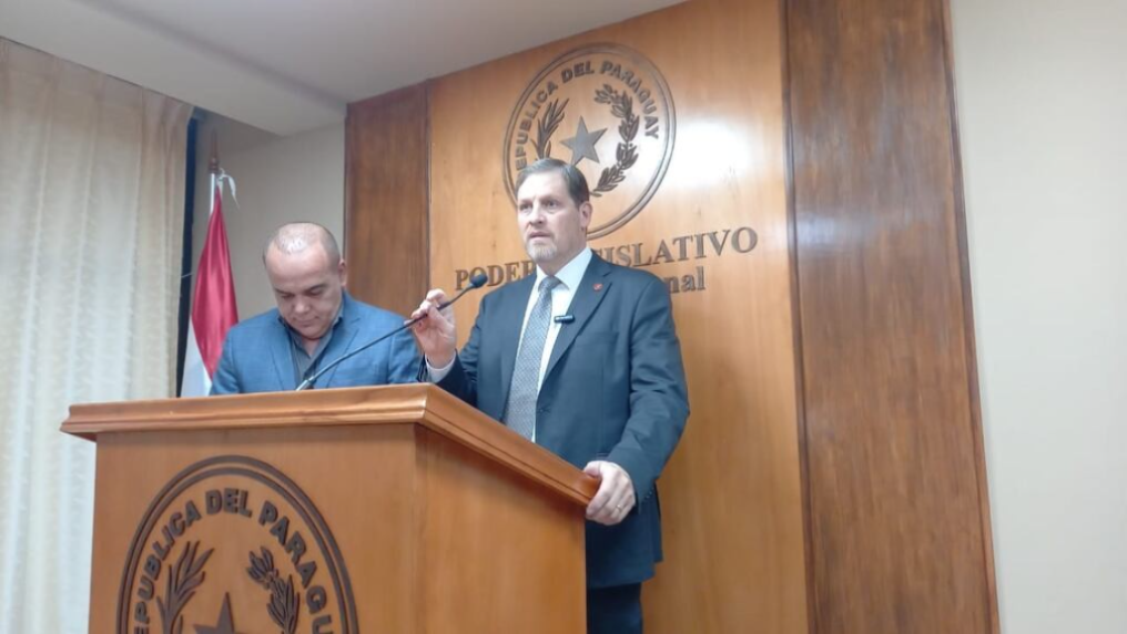 Honor Colorado expulsa a Javier Chaqueñito Vera de la bancada oficialista por conducta “inmoral”