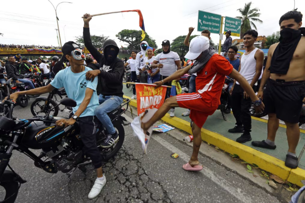 Venezolanos protestan en las calles y se desata una crisis diplomática